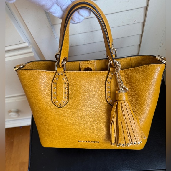 Set of 2 Michael Kors Brooklyn Pebbled Leather Satchel with Coin Purse - Picture 3 of 14